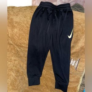 Nike joggers and kids Nike gloves 4T